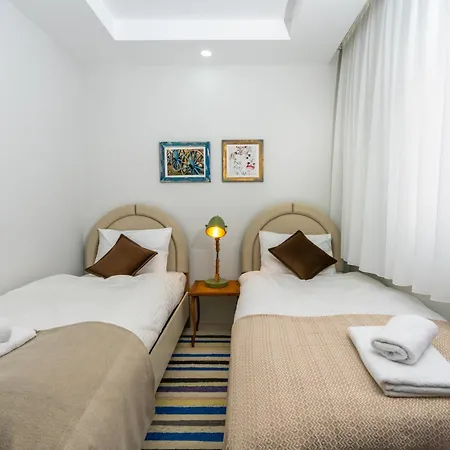 Dilek Apartment *
